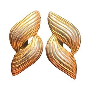 Mid Century Napier Textured Gold Tone Screw Back Earrings Costume Jewelry